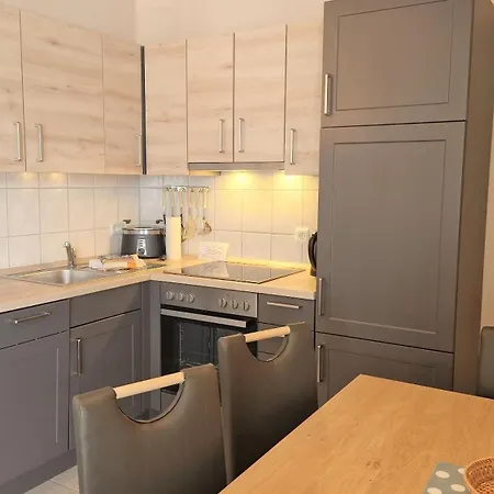 703, Seepark Apartment *